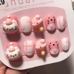 Hand-made press-on nail (brand new, size small)